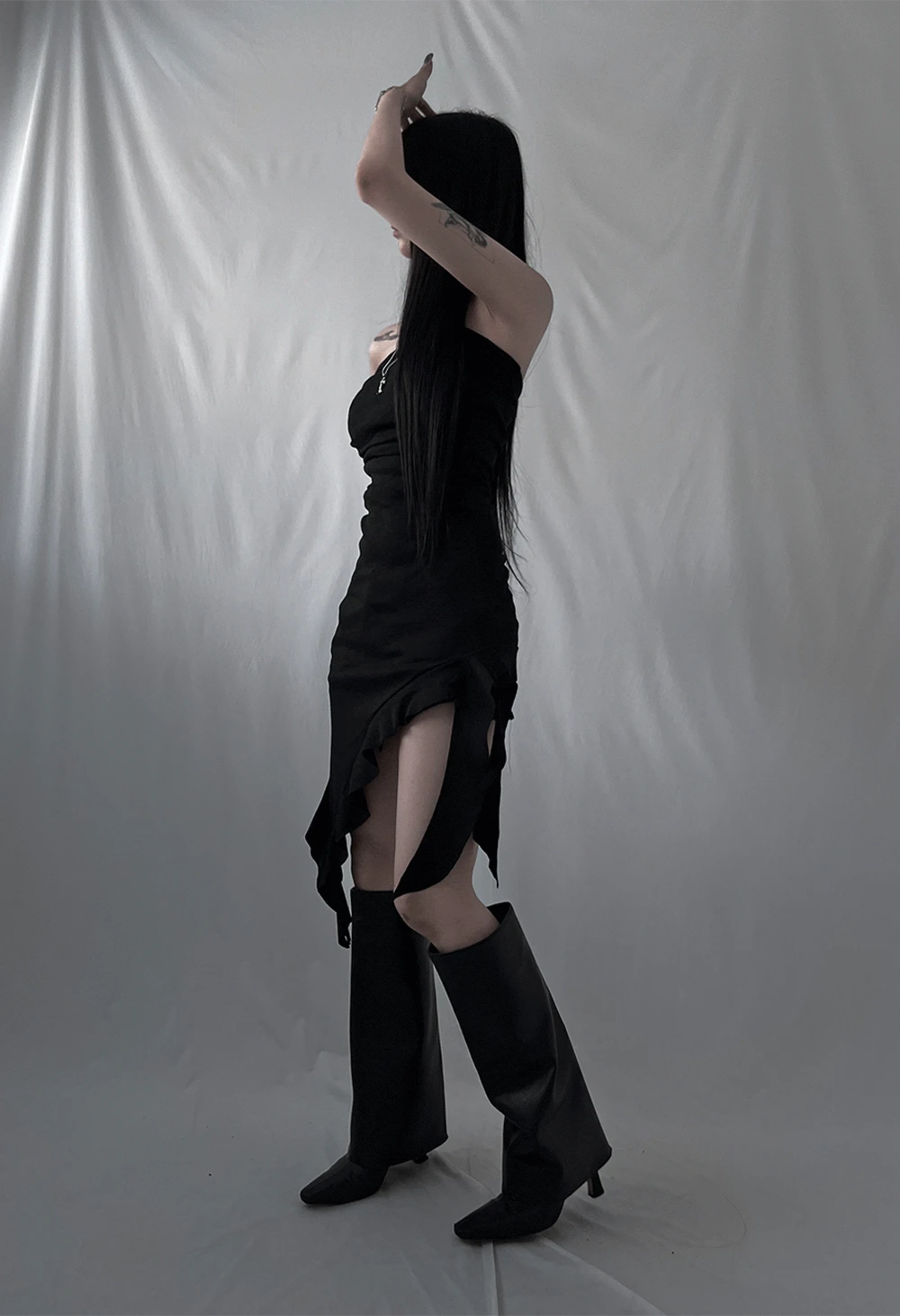 [4COLOR] top frill uncut one-piece