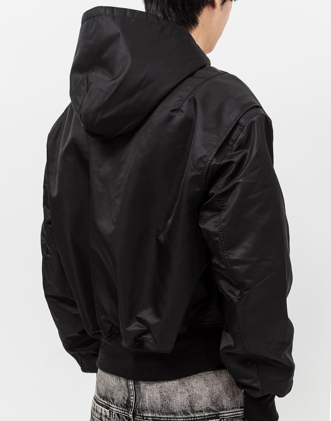 Hooded Broad Bomber (Oil)