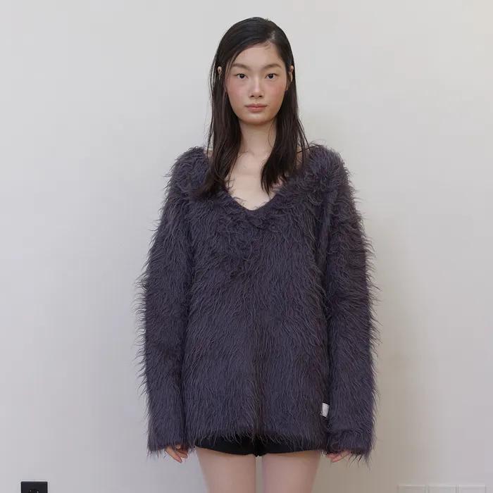 WOOL HAIRLY BRUSH V SWEATER (CHARCOAL)