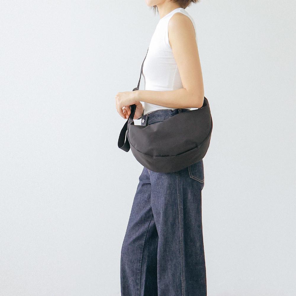 킬리안 디토 나일론 호보백 슬링백 힙색 가벼운 데일리 크로스백