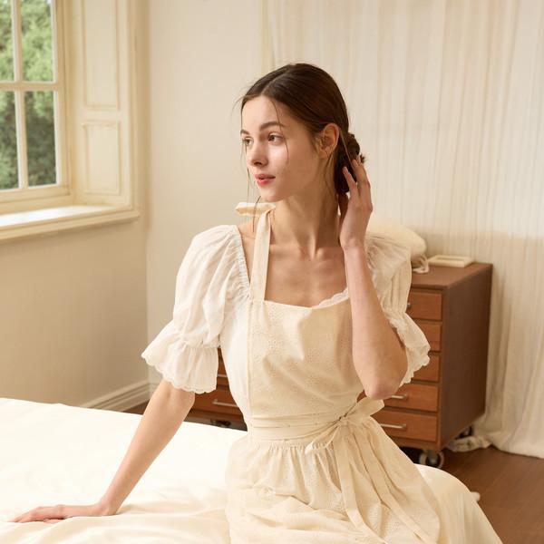 LACE APRON