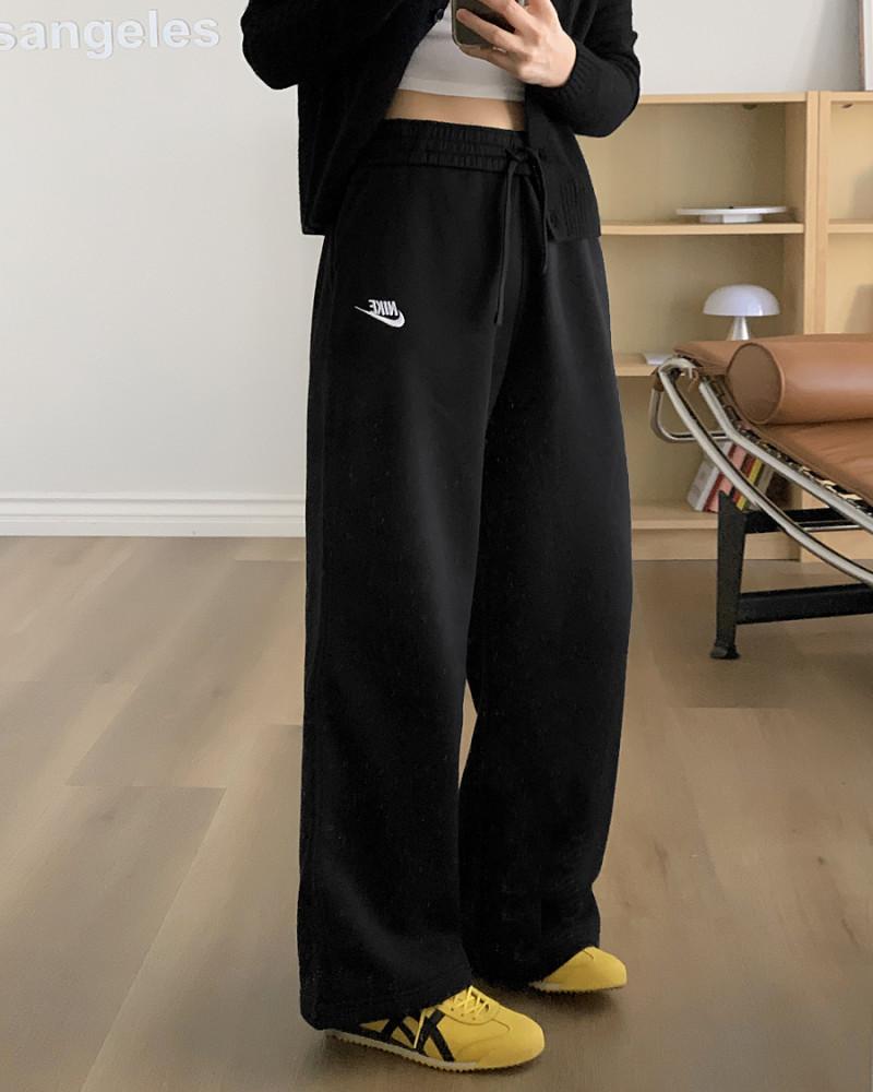 나이키 여성 걸즈 미니로고 블랙 밴딩 기모 와이드 팬츠