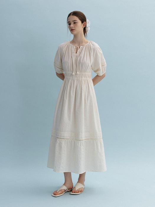 BLOSSOM SHIRRING ONE PIECE_CREAM