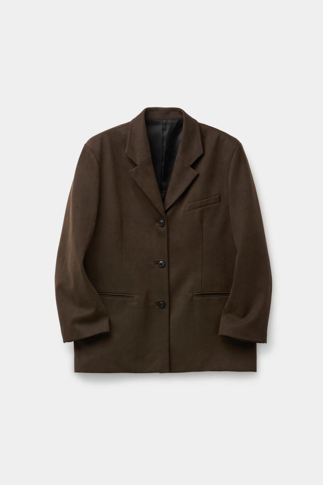 페이크 스웨이드 쓰리 버튼 블레이저 (다크브라운)