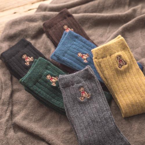 골지 곰돌이 곰 자수 양말 8color [시즌2 여성 여자 겨울 여자 중목 긴 니트 포인트 교복 학생 귀여운삭스]