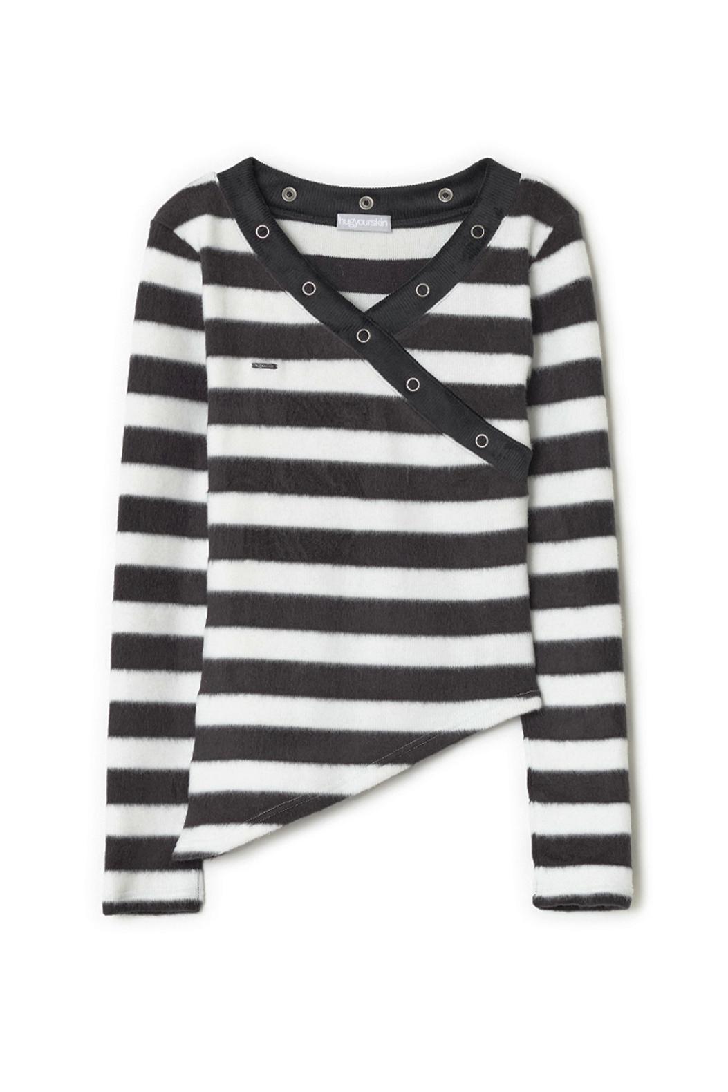 Stripe v-neck knitted top (Black White)