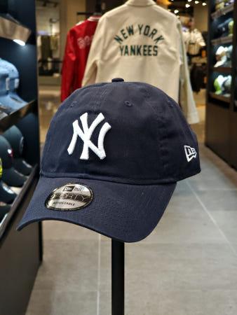 이런 상품 어때요? [뉴에라] MLB 워시드 베이직 뉴욕 양키스 언스트럭쳐 볼캡 네이비 #13086349