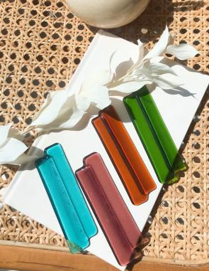 바이 수저받침, 유리한삶