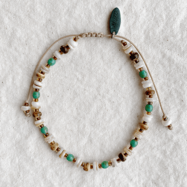 Coconut Shake - Palma beaded bracelet (2 colors)