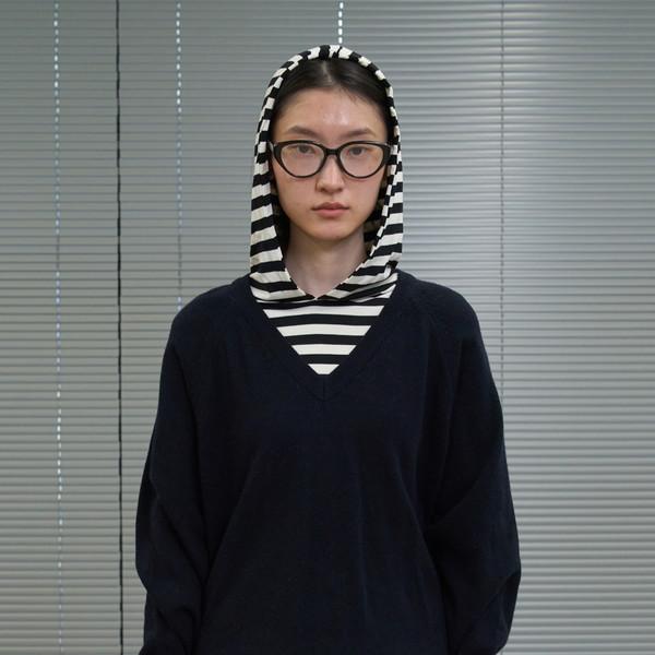 Basic V-neck Color Knit (Navy)