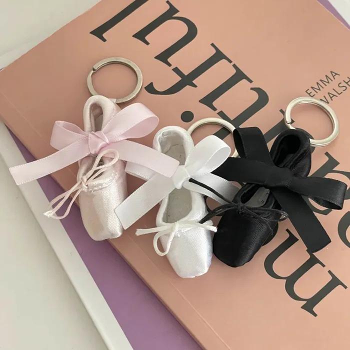 발레 토슈즈 키링