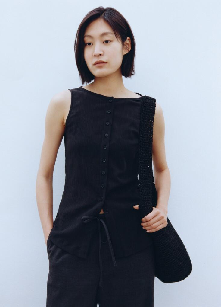 Accord Button Sleeveless / Black