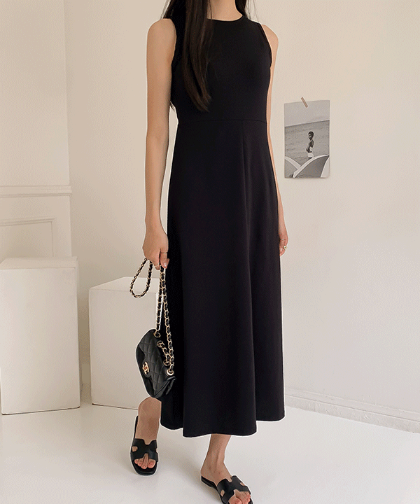 레나 슬림플레어 나시원피스