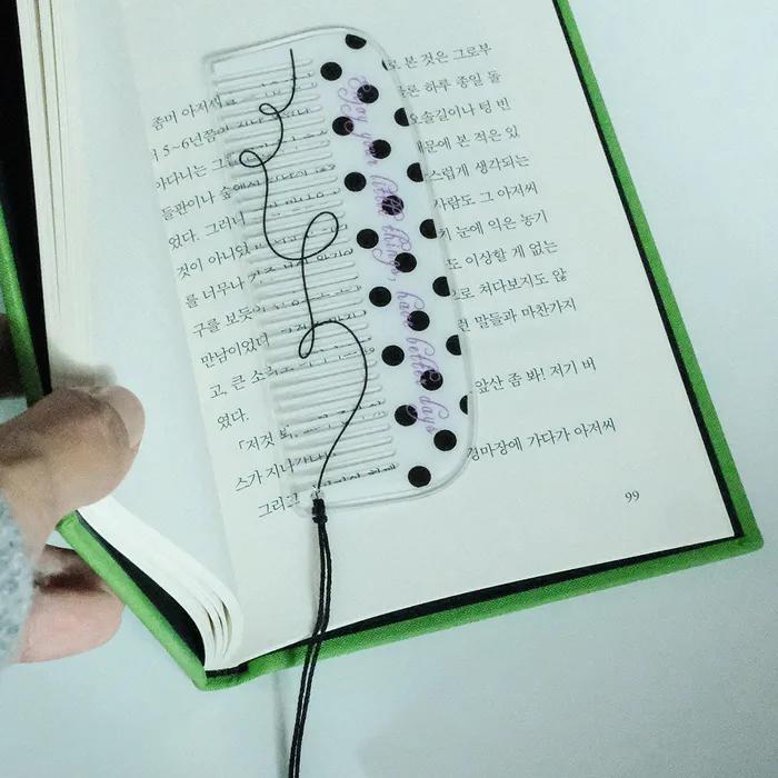 Hair comb bookmark - Black hair (헤어콤 북마크)