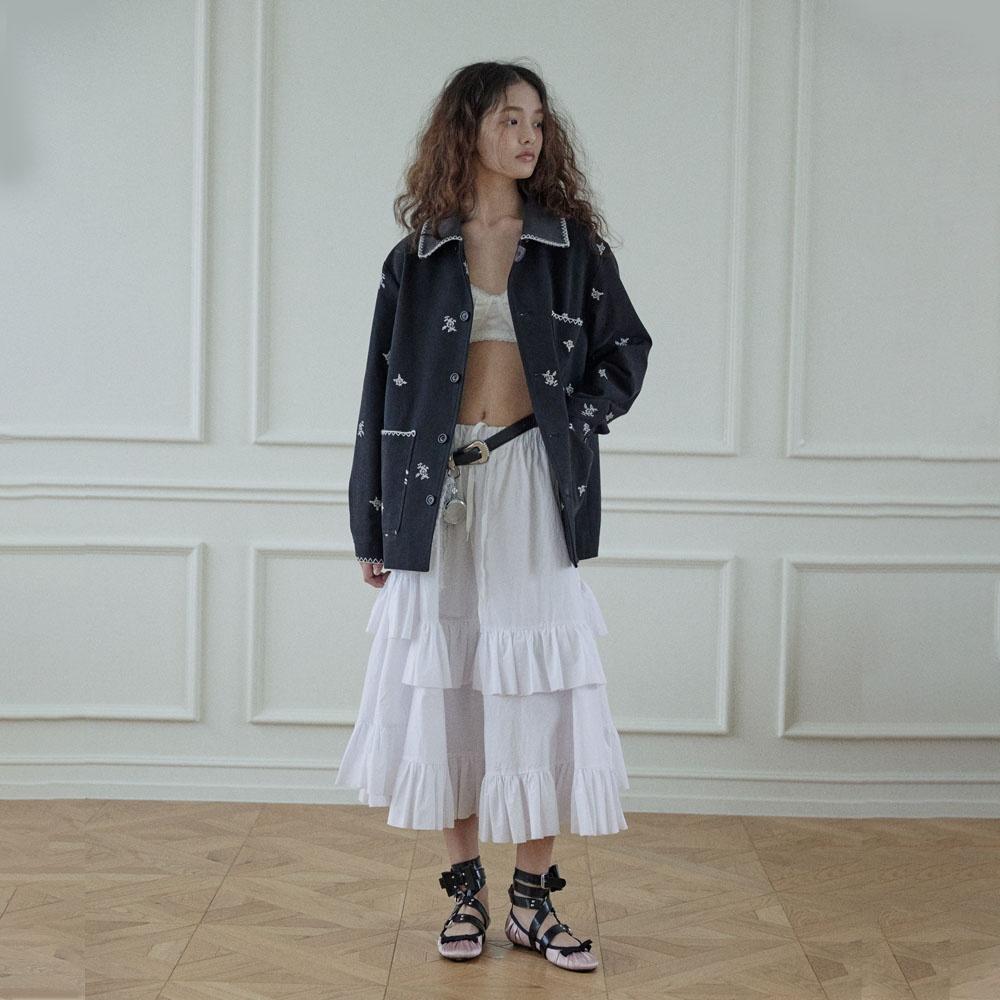 Plain long tierd skirt / White