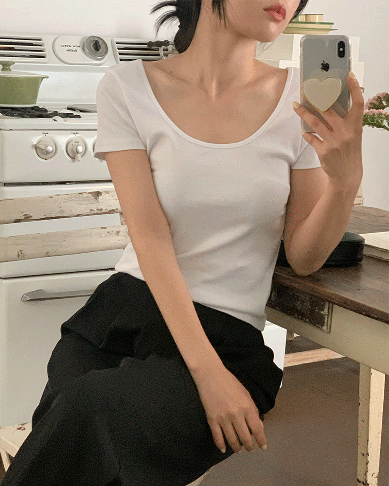 플랩 유넥 티셔츠