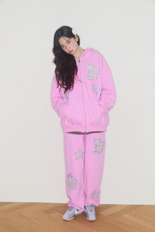 키링 체크 패치 스웻 팬츠 (체리 핑크)