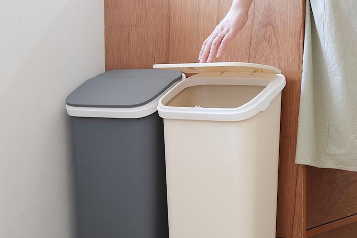 전컬러 재입고! [1+1]모던 인테리어 원터치 플라스틱 휴지통 20L