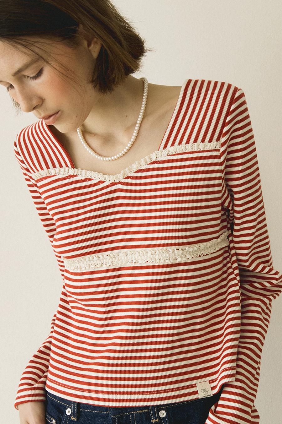 STRIPE LACE T-SHIRT - BRICK RED