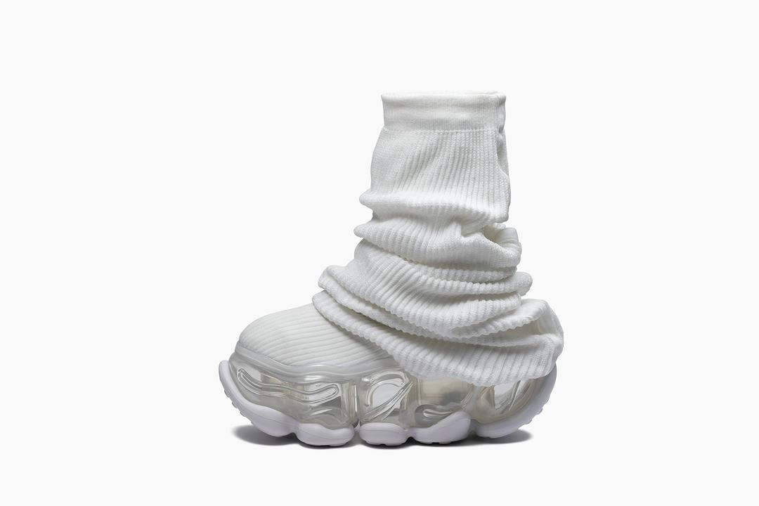 SKYSCRAPER LOOSE SOCKS KNIT