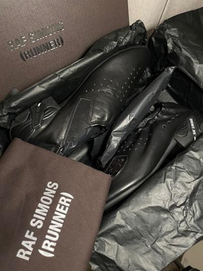 raf simons solaris-21 runner low (eu43 275mm 추천) 새 제품