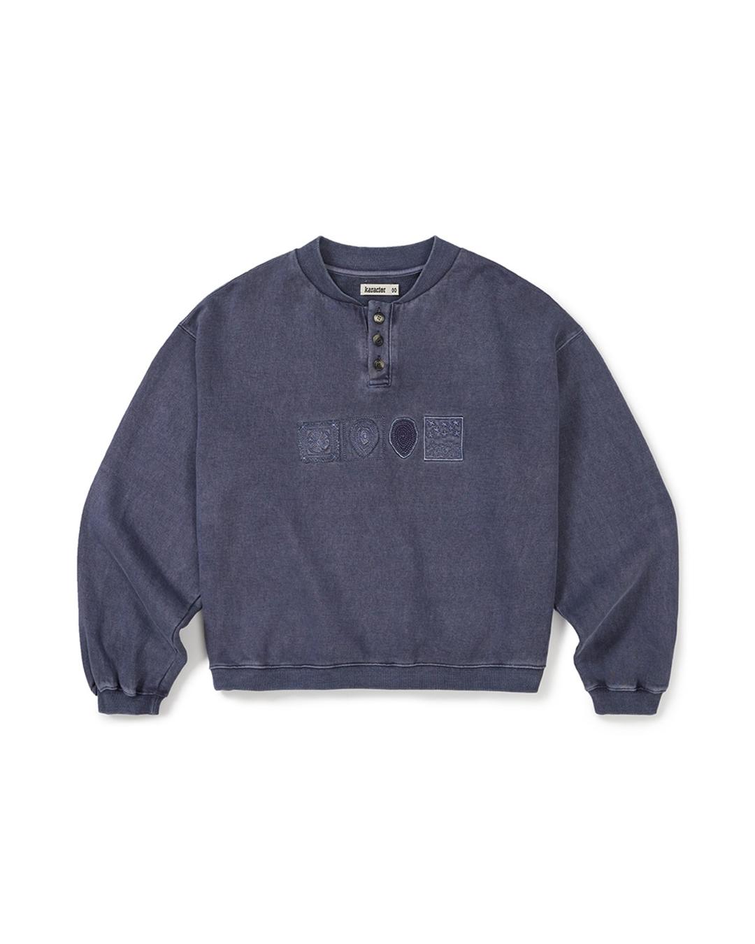 [예약 배송] Symbolic button sweatshirt / Vintage navy