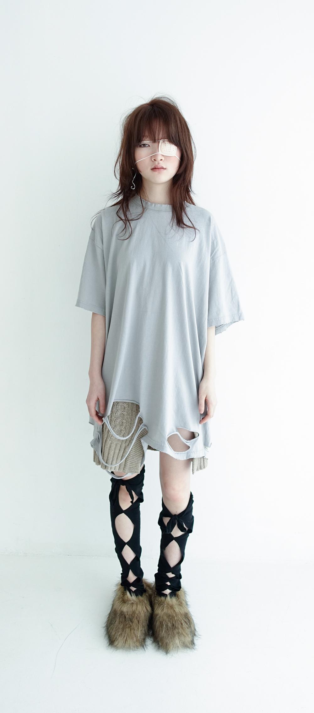 hard damaged boxy top