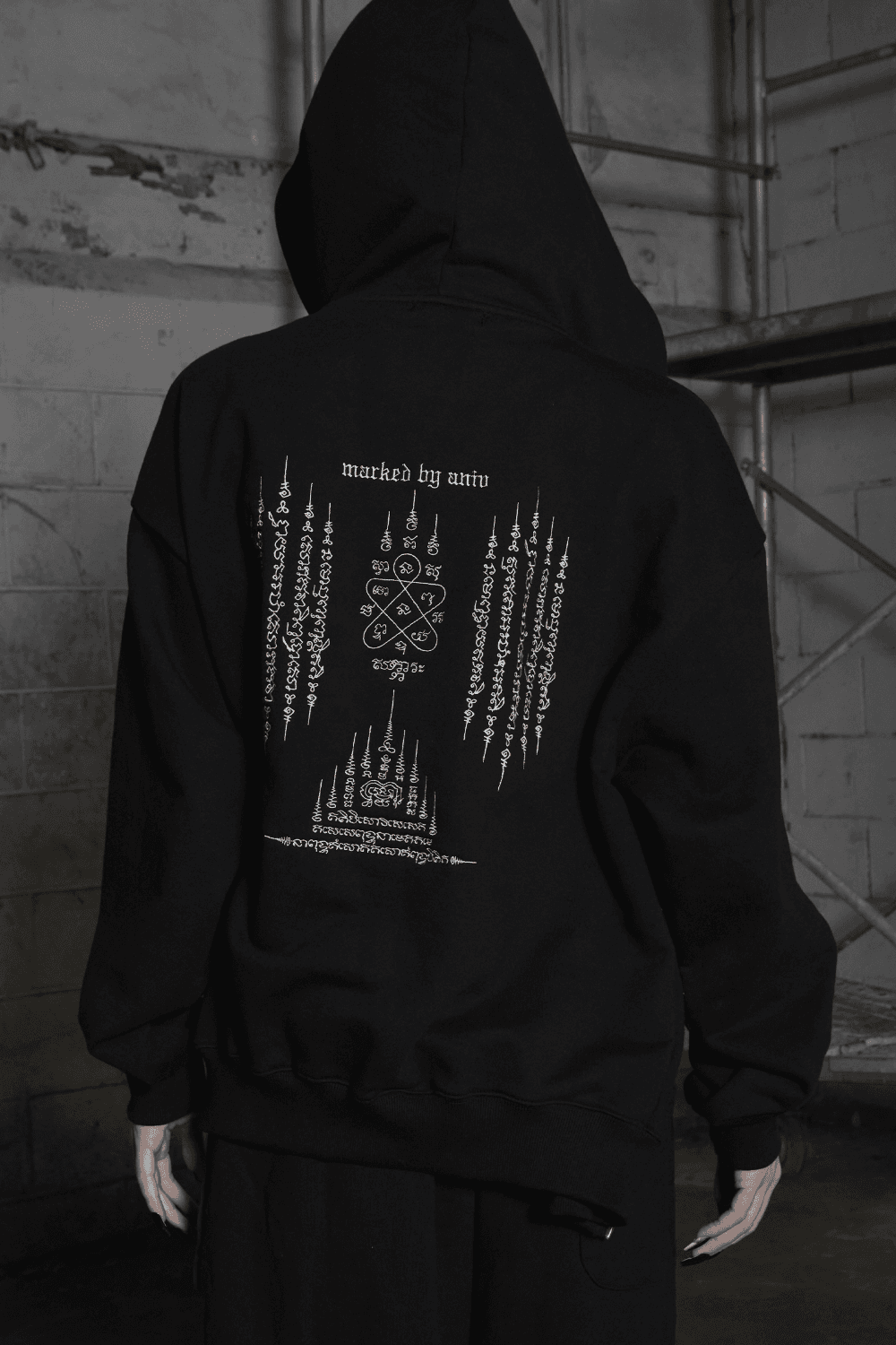 [UNISEX]BIZ TRACK HOODIE ZIP-UP BLACK