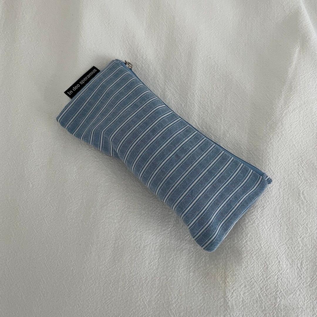 블루 라인 필통(blue line pencil case)