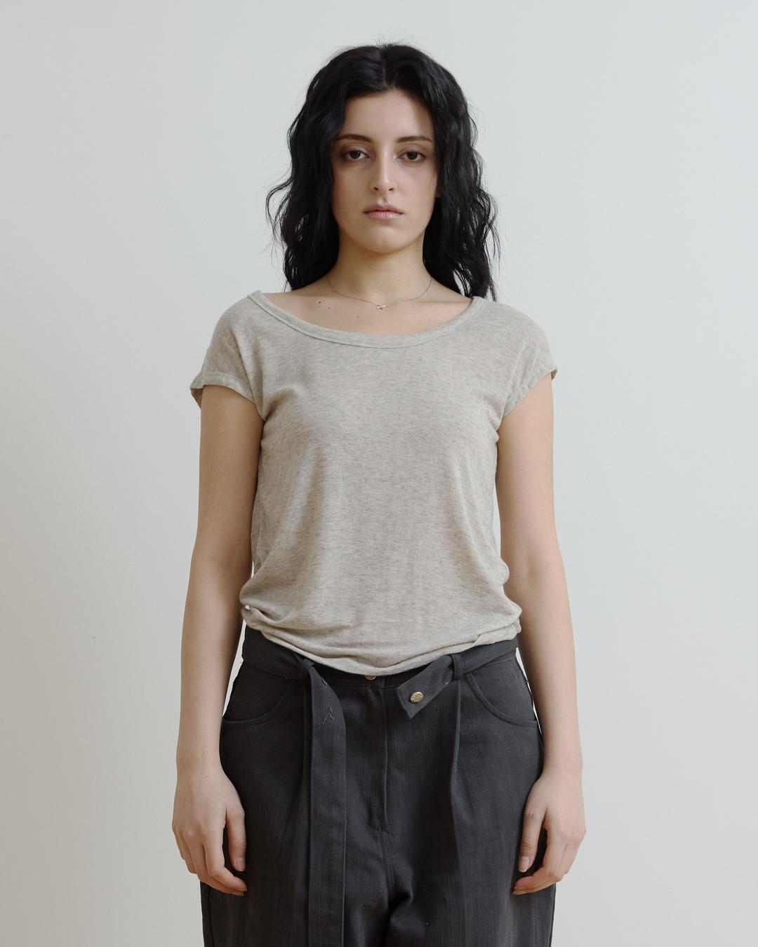 OHA SLEEVELESS (BEIGE)