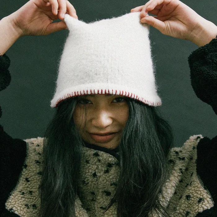Kitten Bucket Beanie_White