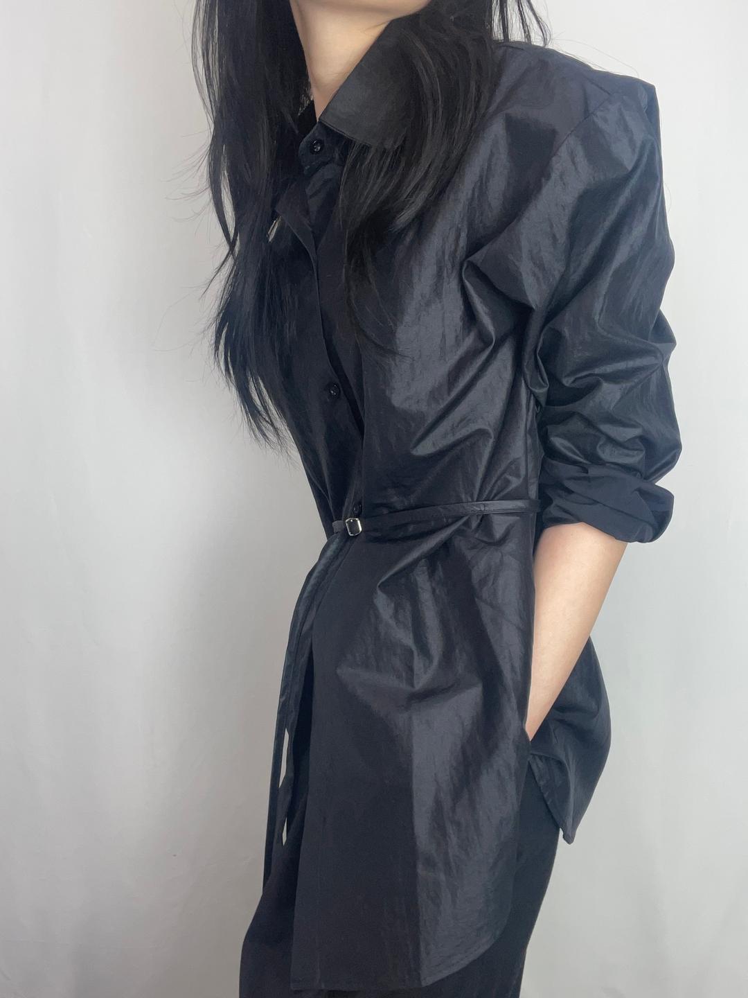 pearly black shirt (w.belt)