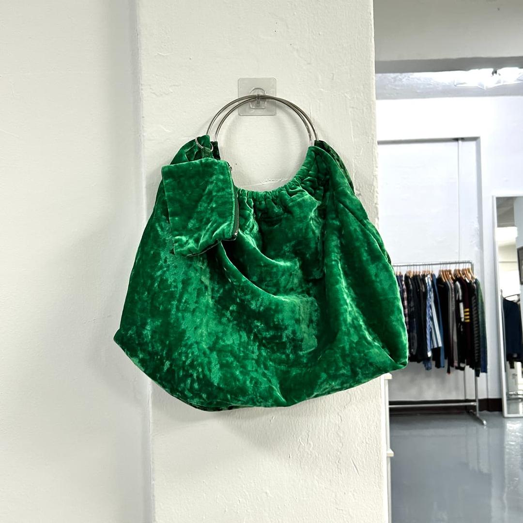 TOGA PULLA green velvet ring bag  | 후루츠패밀리