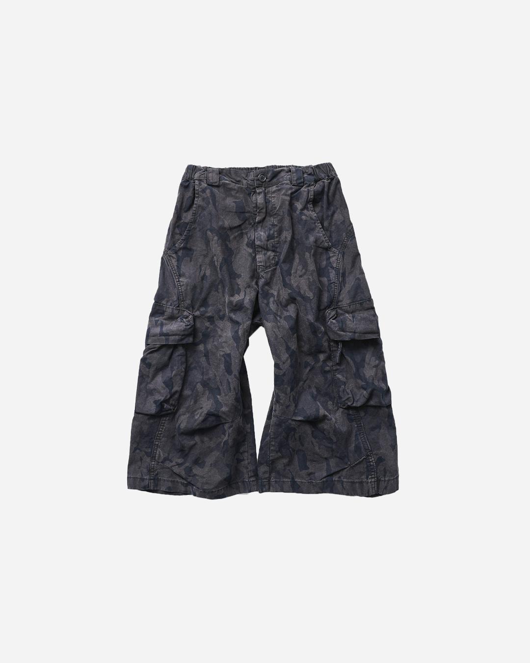 ADVENTURE CAMO CARGO BURMUDA PANTS (INDIGO)