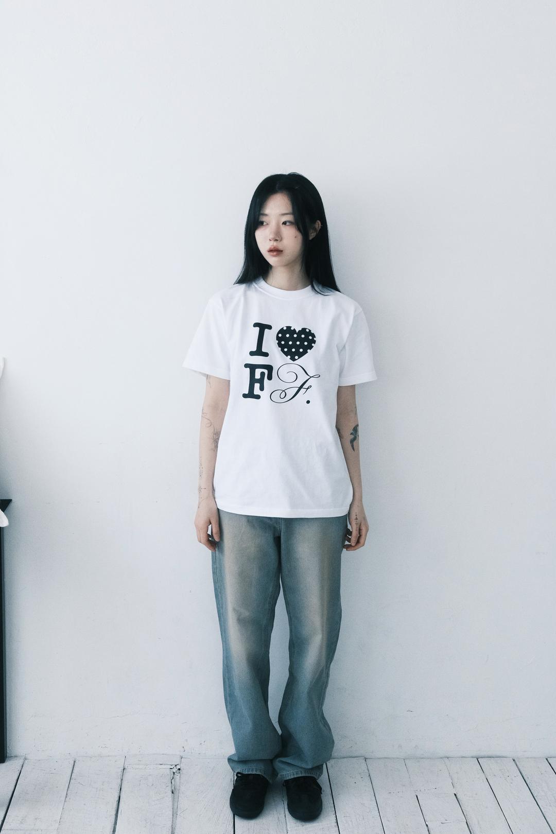 I ♥︎ 𝓕 tee