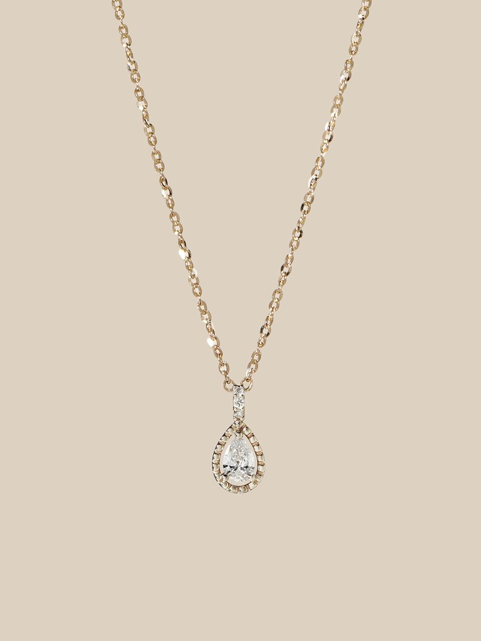 Dear My Pear Cut diamond necklace