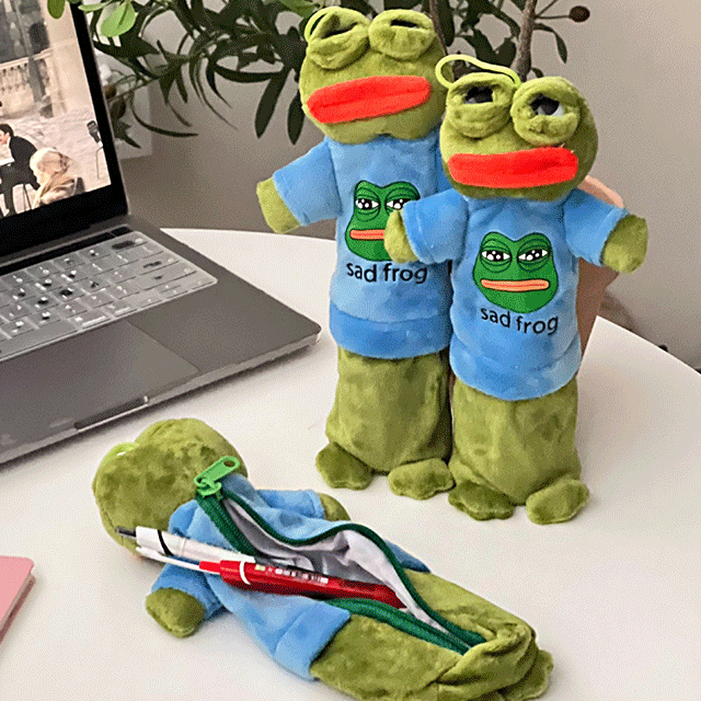 (선물추천!)슬픈 개구리 페페 필통 파우치 인형 부드러운 천필통 펜파우치 친구 우정 생일 선물 필기구 정리 특이한 웃긴선물 학생 학교 밈 감성