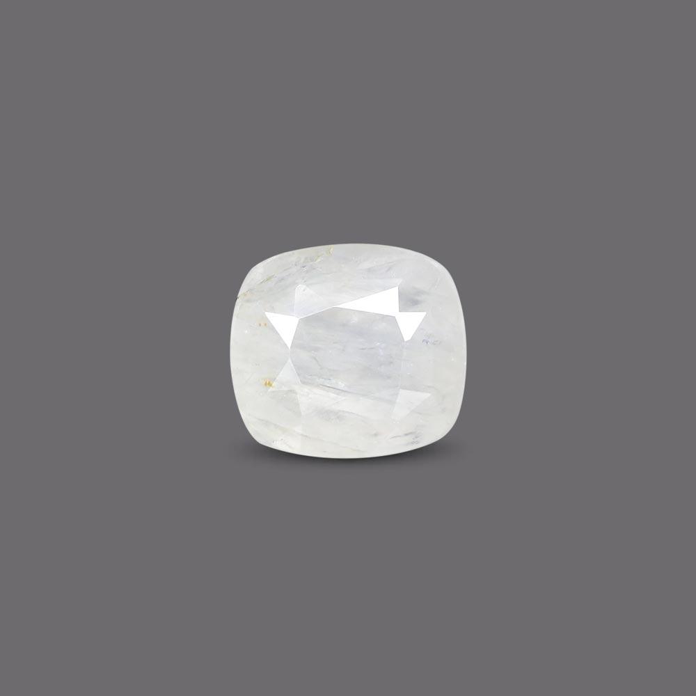 White Sapphire - 4.66 carat