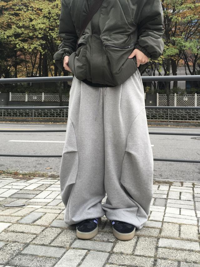 커브 핀턱 스웻 팬츠 -3C