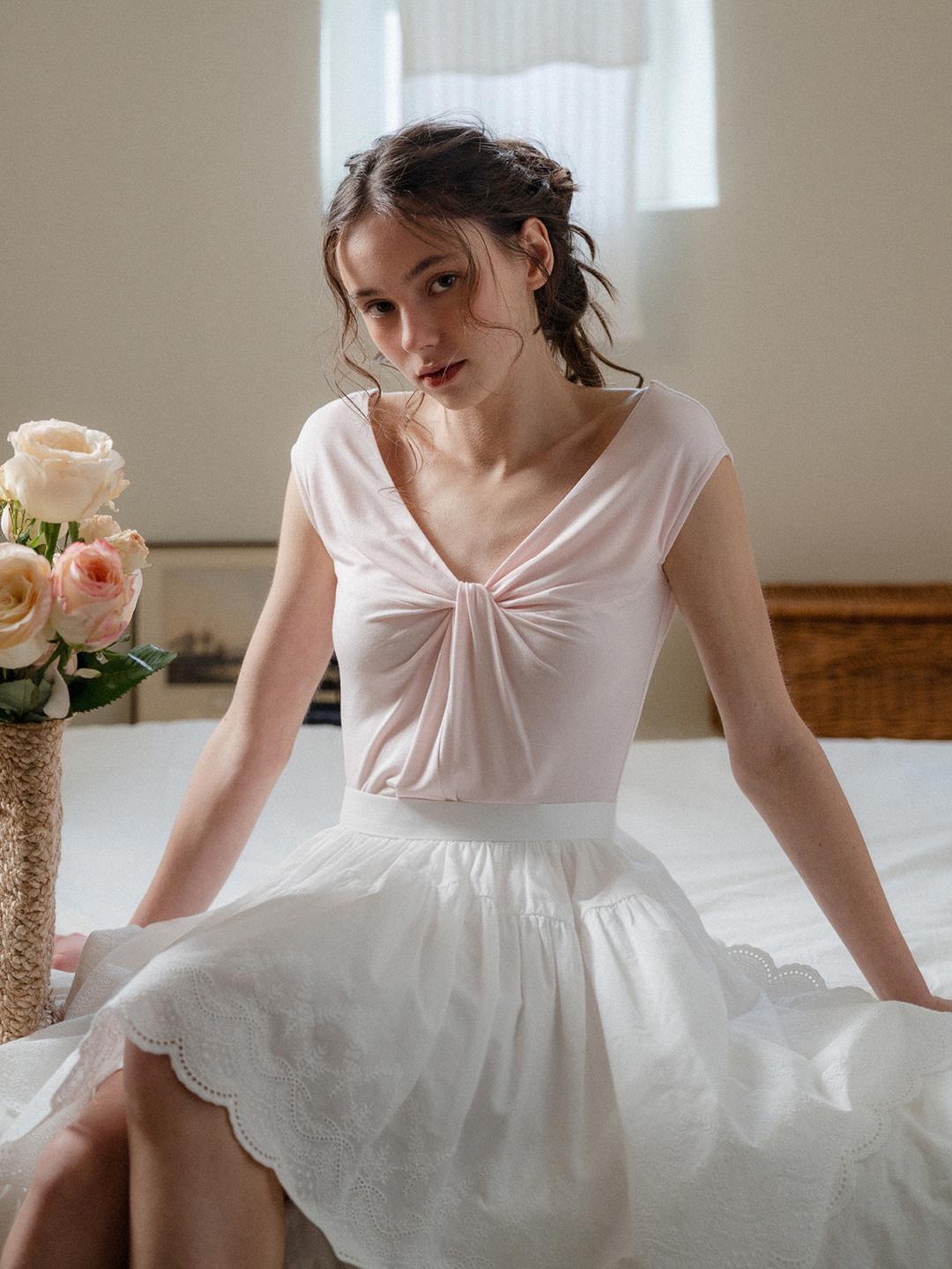 [05/21 예약배송] Twist-front sleeveless top_Blush pink