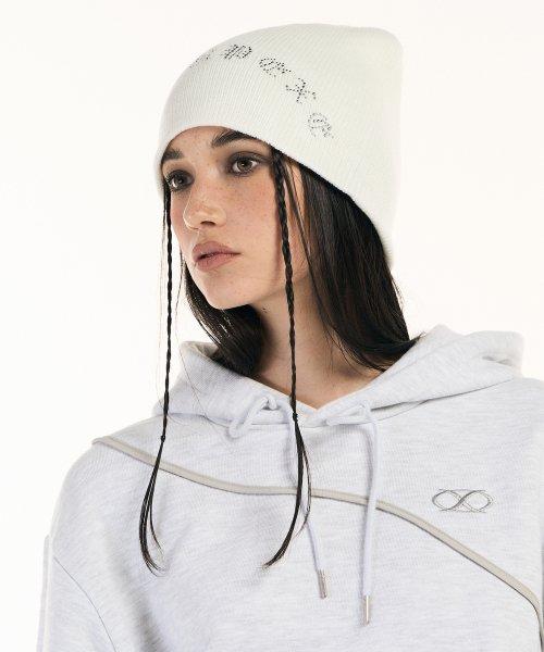 Bold lettering hotfix Beanie [Ivory]