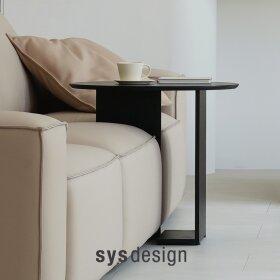 비트윈 사이드 테이블