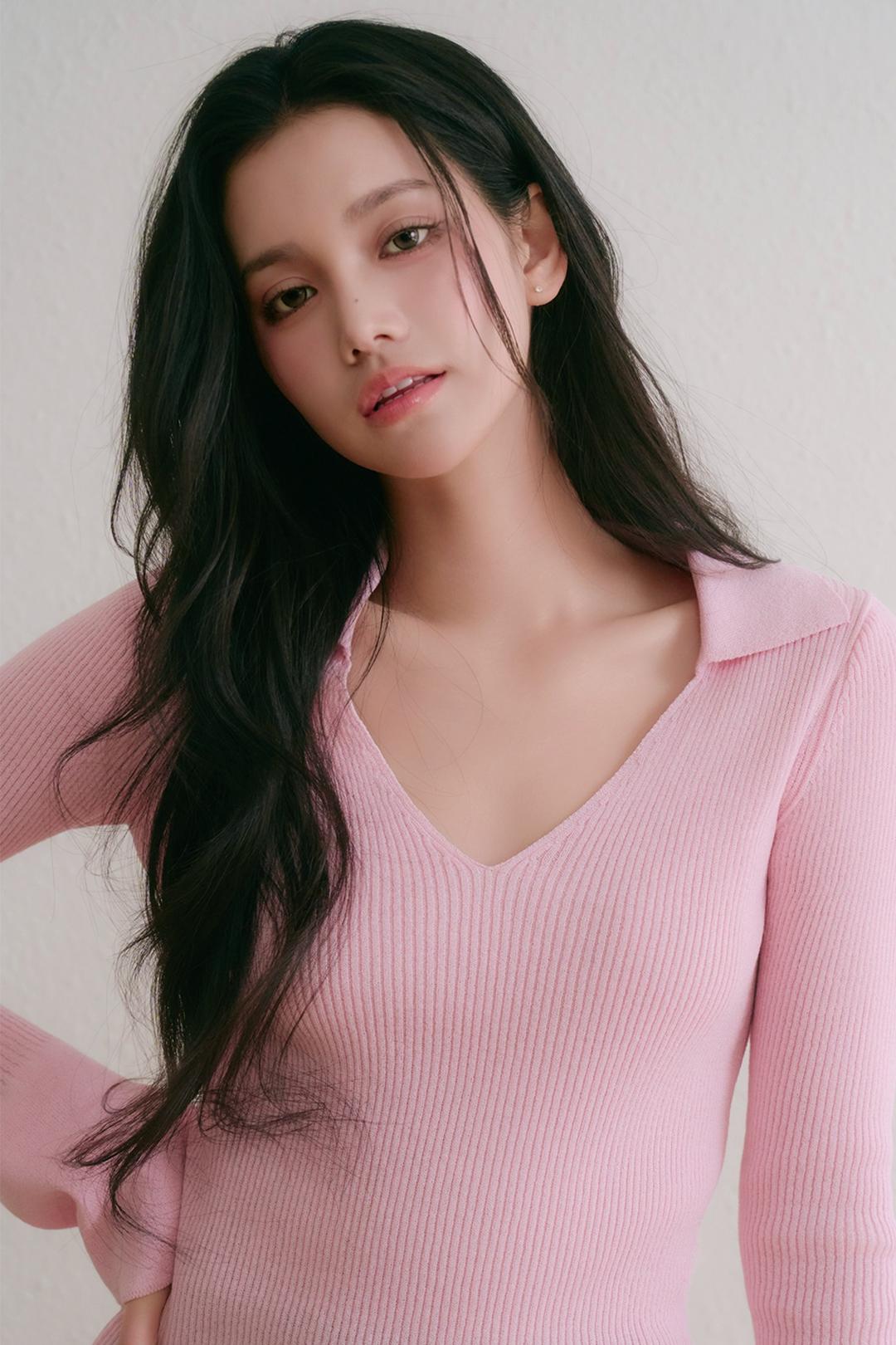 GRACEFUL BELL SLEEVE COLLAR V-NECK KNIT TOP (4COLOR)