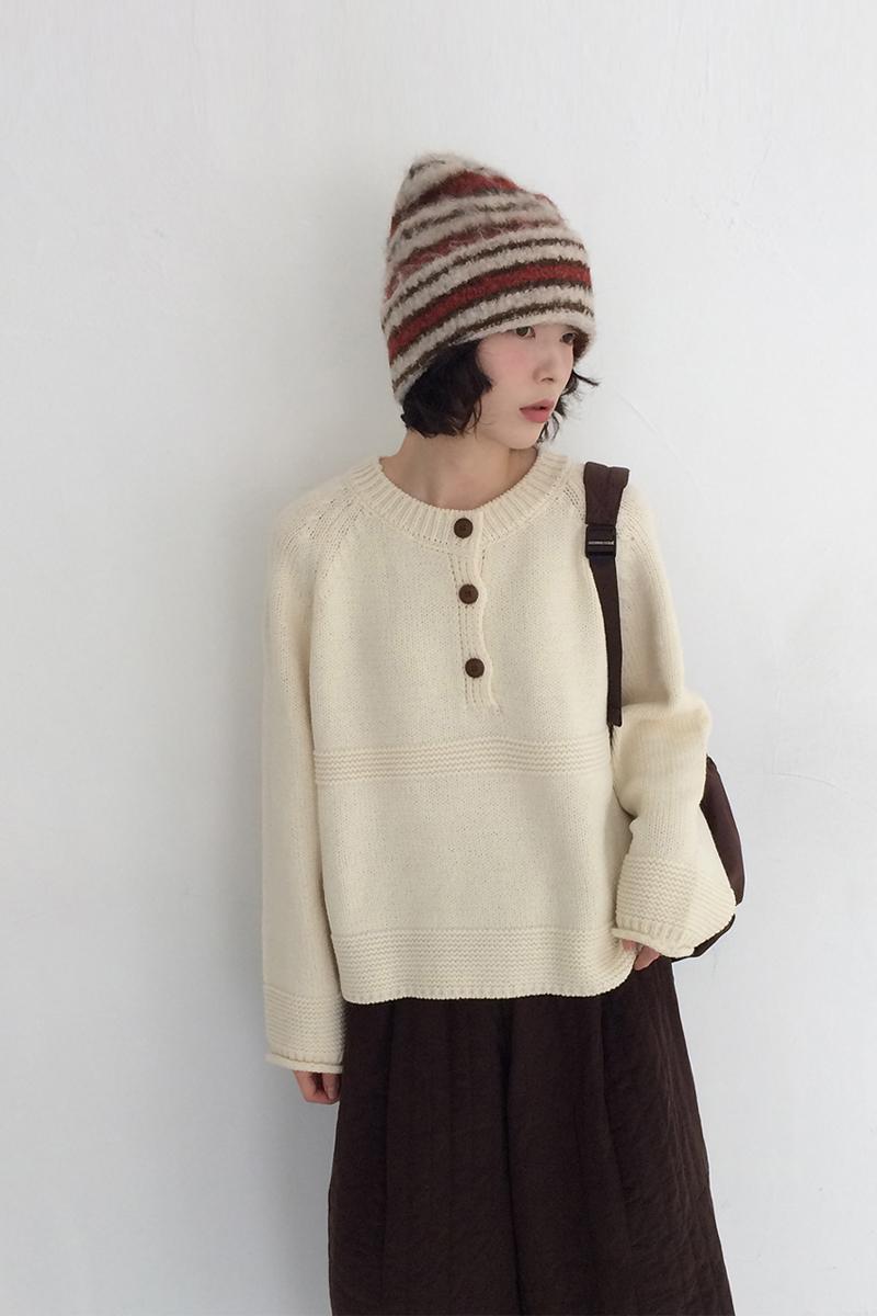 미리내로 미버 헨리넥 라운드 니트