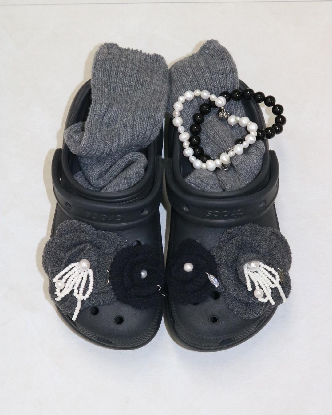 granny brooch shoe charm (no.1)