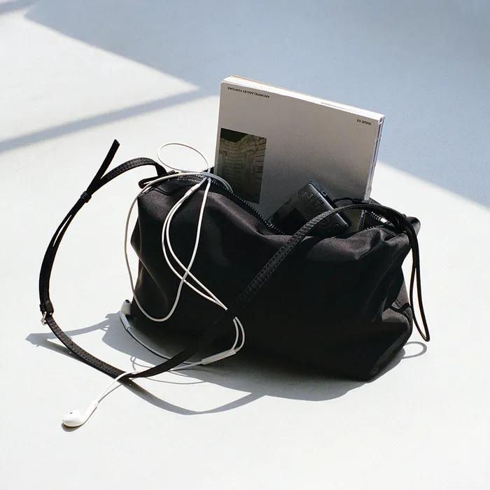 CARAMEL BOX BAG_BLACK [LC267BA03BK]