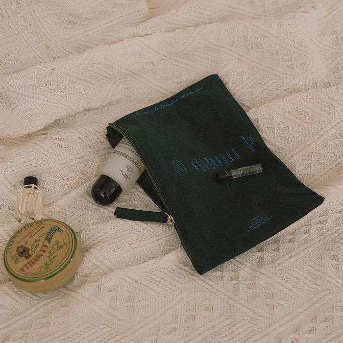 Holiday Pouch (Black Leaf)