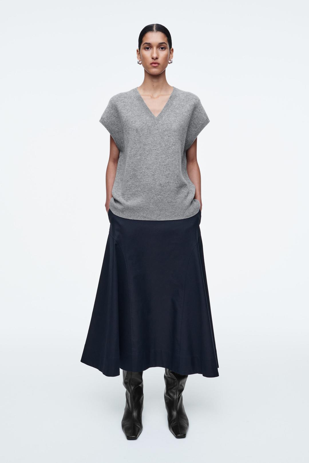 JUPE MIDI SILHOUETTE ARRONDIE - BLEU MARINE | COS