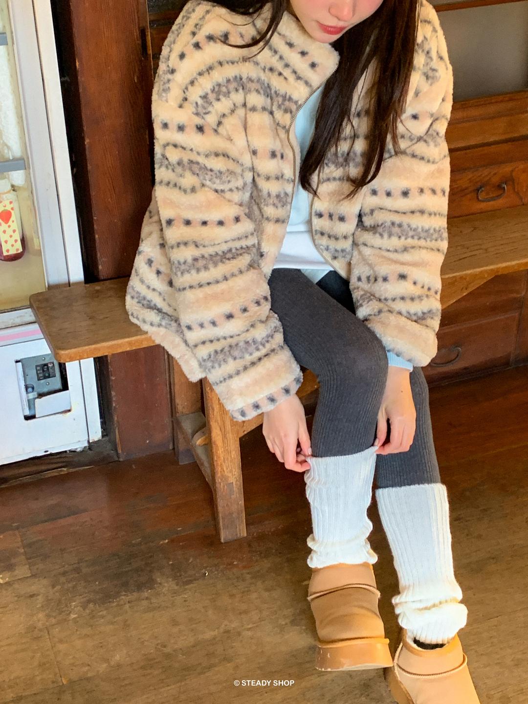 스테디 [리뷰보장/양털안감] 나디 코위찬 뽀글이 후리스 집업 점퍼 (3colors) 직진