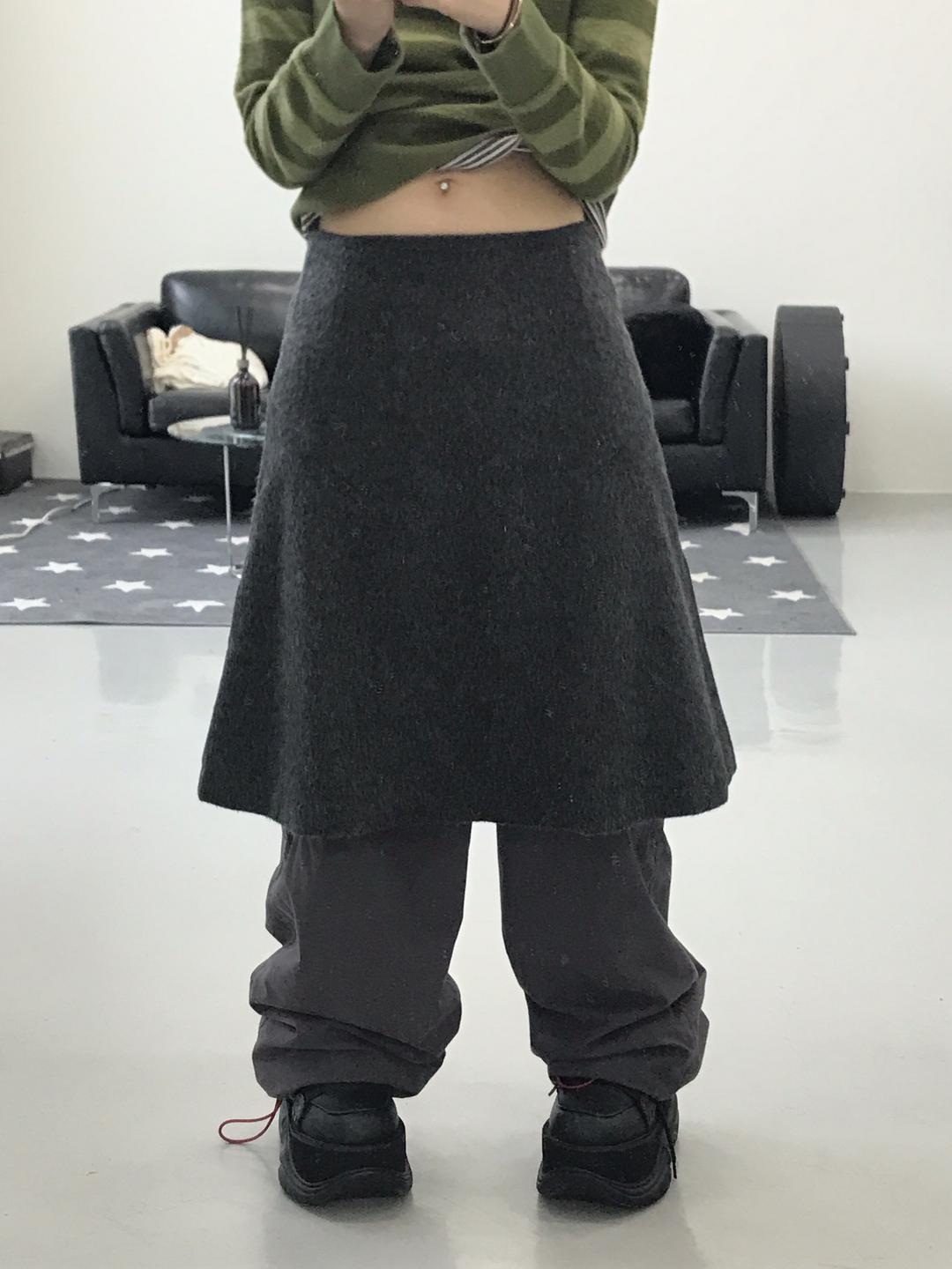 Pontetorto Wool Midi Skirts